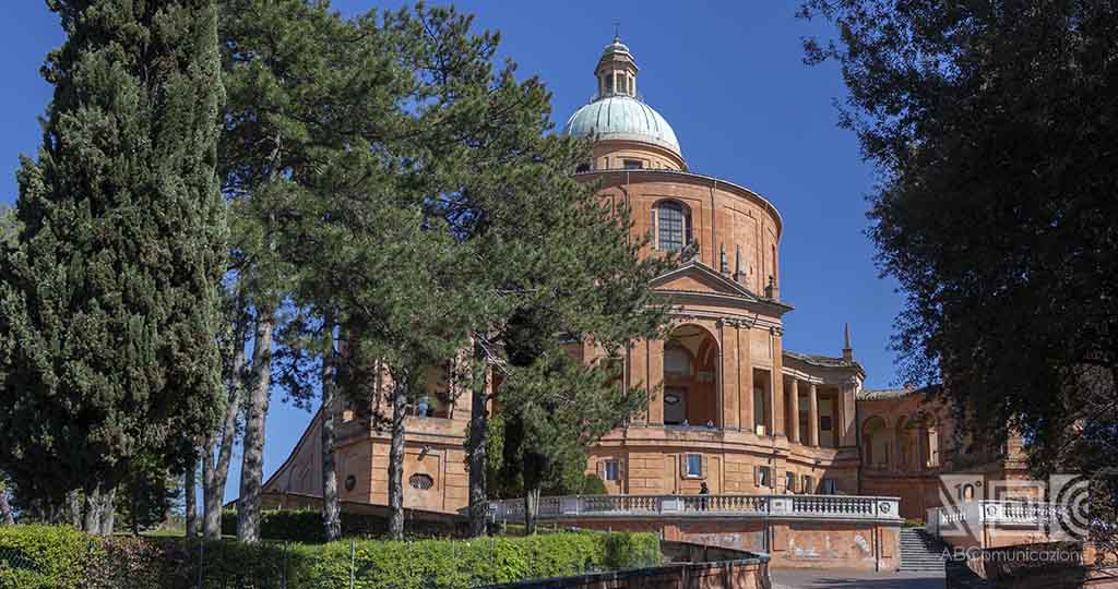 The miracles of the Sanctuary of the Madonna of San Luca