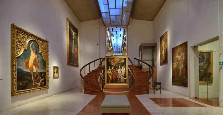 Interno della Pinacoteca Nazionale di Bologna