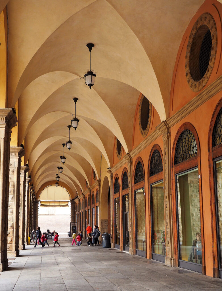 Portici nel centro storico di Bologna