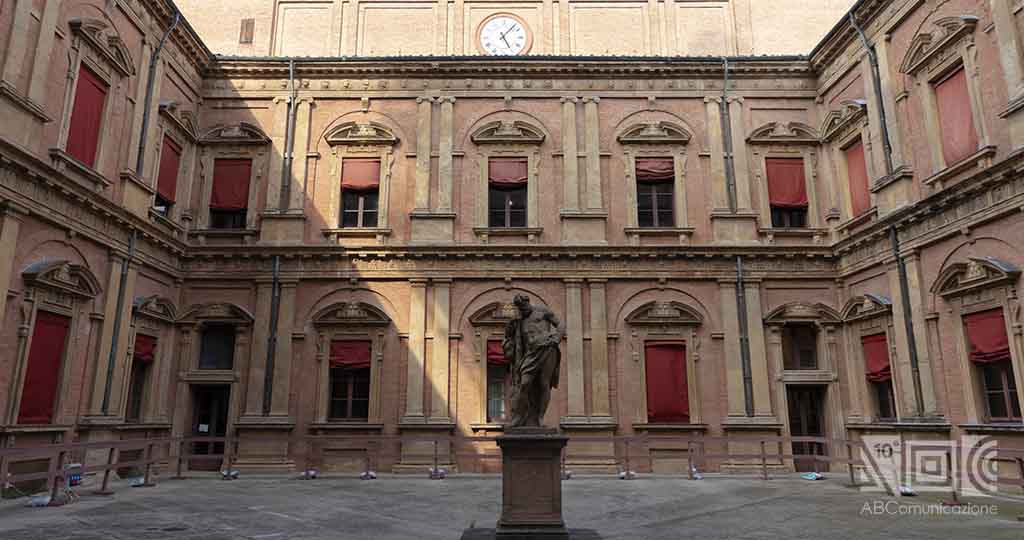 Poggi palace, Historical Palace, Historical Palaces in Bologna, Bologna